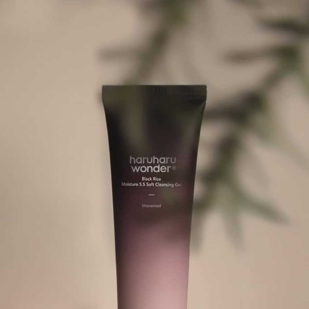 Haruharu Wonder Black Rice Moisture 5.5 Soft Cleansing Gel 100ml Fermented Black Rice Face Wash Foam Cleanser